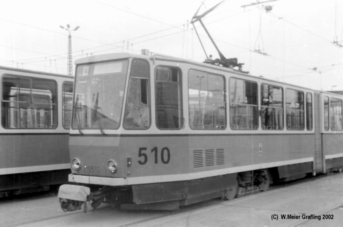 Bernd hat als Fahrer eine Vollbremsung hingelegt, da� es nur so staub Berlin 1990
